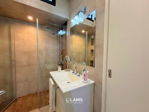Ph En Venta - 4 Ambientes - Zona Puerto