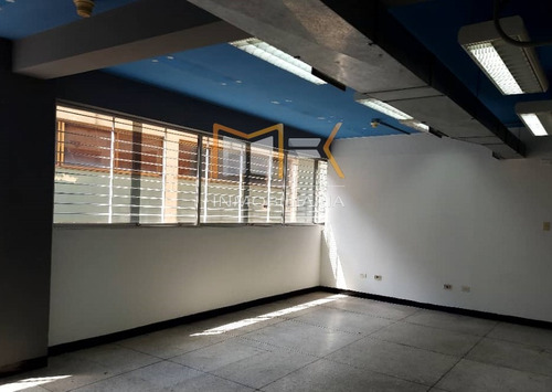 En Venta Edificio Comercial Industrial La Urbina Municipio Sucre Caracas
