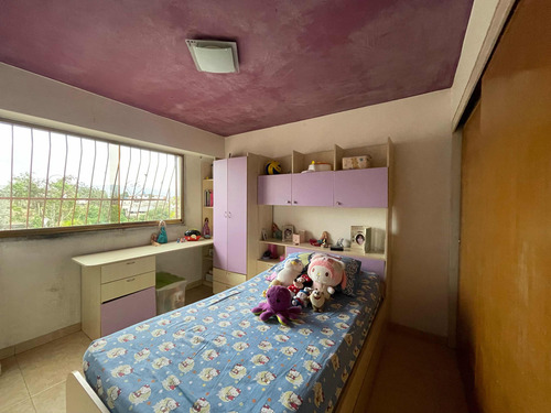 Apartamento En Venta El Vigía Los Teques