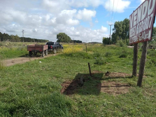 2 Lotes De 15x40 Zona Comercial,calle 16 Entre 90 Y 91 , Mar Del Tuyu . Mirando A La Ruta (sobre Colectora) Buen Acceso