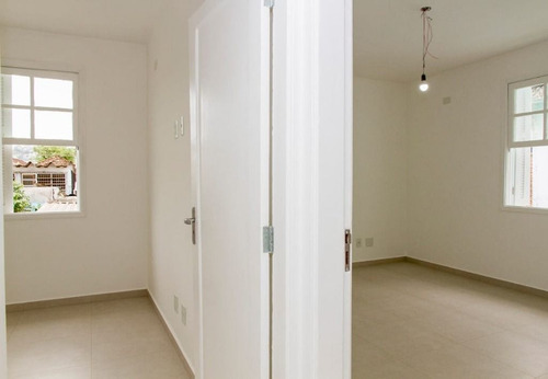 Imagem 19 de 30 de Sobrado Com 2 Dormitórios À Venda, 105 M² Por R$ 450.000,00 - Campo Grande - Santos/sp - So0767