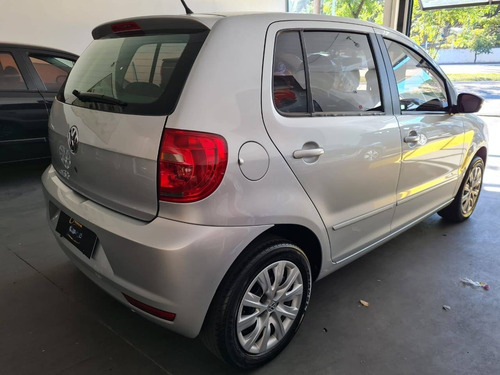 Imagem 3 de 10 de Volkswagen Fox 1.0 Mi Trend 8v Flex 4p Manual