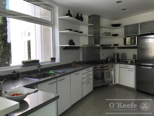 Imagen 21 de 30 de Impecable Casa En Venta Con Fondo Al Golf En Abril Club De Campo
