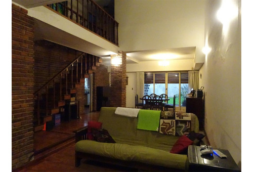 Es Una Señora Casa Y Se Vende A Valor Lote