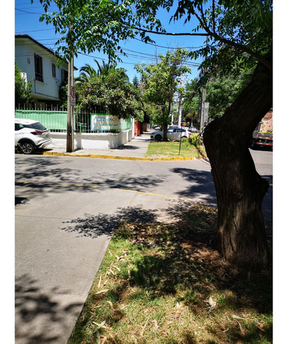 Muy Buen Local Comercial En Ñuñoa