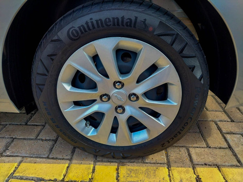 Imagem 5 de 9 de Onix Sedan Plus 1.0 12v Tb Flex Aut.