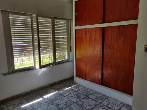 Imagen 5 de 22 de Casa En Dos Plantas En Hurlingham
