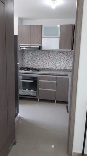 Imagen 12 de 17 de Apartamento En Arriendo El Porvenir 930-462