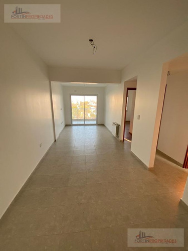 Imagen 6 de 14 de Departamento - La Plata