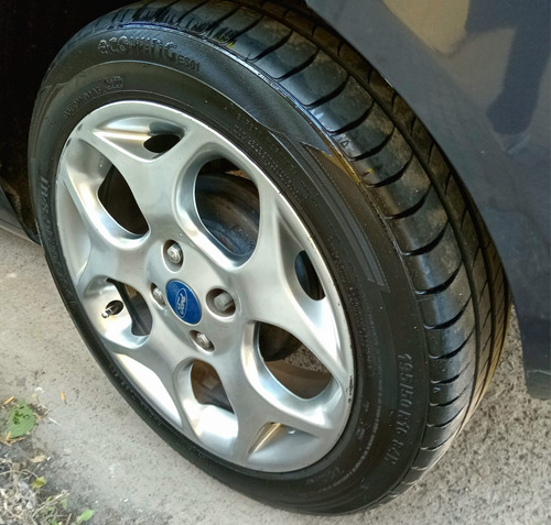 Ford Fiesta Kinetic Titanium