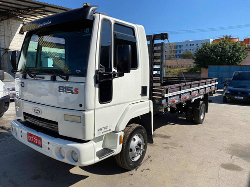 Imagem 2 de 15 de Ford Cargo 815
