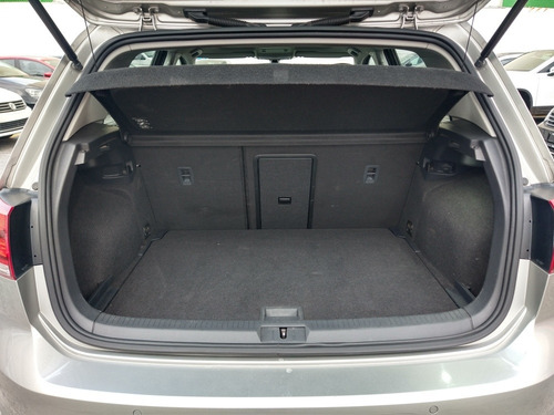 Imagen 7 de 13 de Volkswagen Golf 2017 1.4 Highline Dsg At