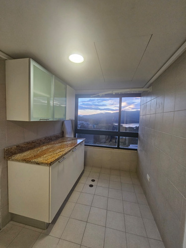 Lujoso Apartamento Amoblado En Terrazas Del Country Guataparo. Residencias Atlantis