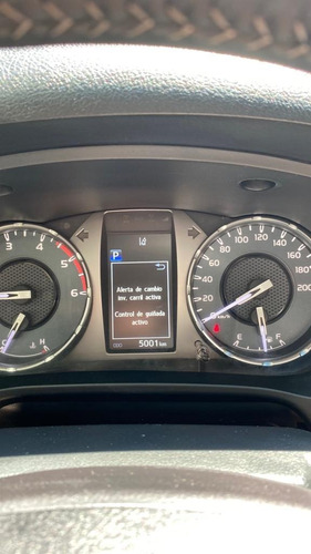 Imagen 12 de 15 de Toyota Hilux 2022 4x4 Srx 6 Att 204cv Automat Linea Nueva