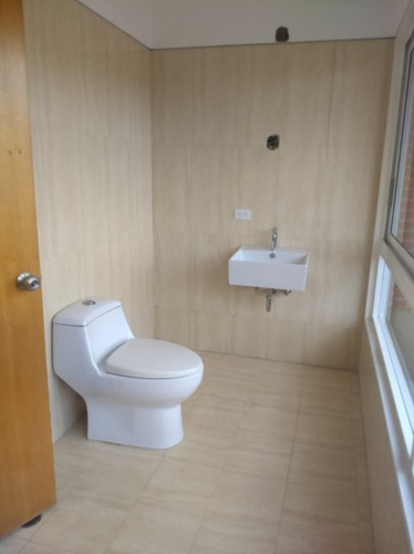 Imagen 13 de 14 de Se Vende Ph 327m2 4h+s/4b+s/2p Lomas Del Sol 6258