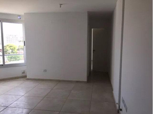 Venta Departamento - 1 Dorm.- 1 Baño - Pueyrredon  500  - B° Güemes - Edificio Con Cochera