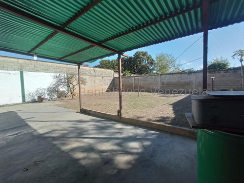 Casa Duplex En Venta 443 Mts Zona Exclusiva De Cagua Urb Santa Rosalia 25-5347 Gjg