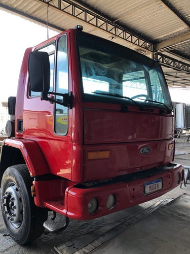 Ford Cargo 1517 E - 2004 - Mugen Caminhoes