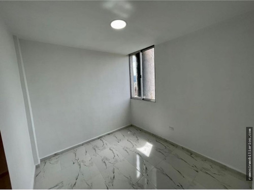 Imagen 15 de 25 de En Venta Pent House Sabana Larga.