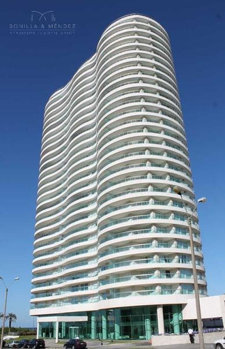 Aquarela, Piso Alto, 2 Suites, Toilette, Dependencia, Financia 50%!!