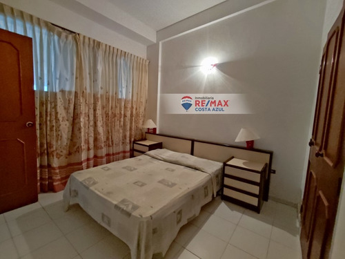 Remax Ven Apartamento Con Excelente Ubicación En El Centro De Chichiriviche.