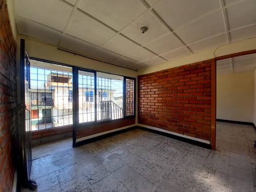 Se Vende Casa Bi Familiar Barrio Tomas Cipriano