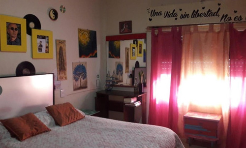 Casa En Venta - 3 Dormitorios 2 Baños - Bahía Blanca