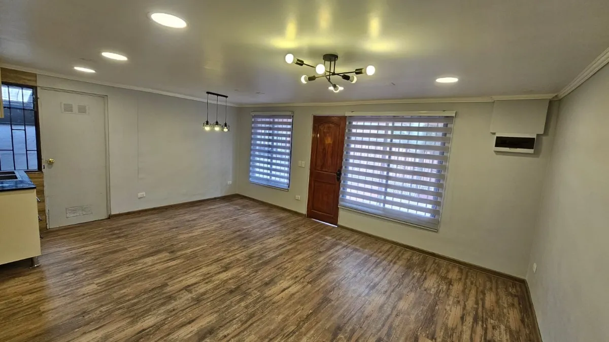 Imagen 3 de 8 de Cómoda Casa Remodelada