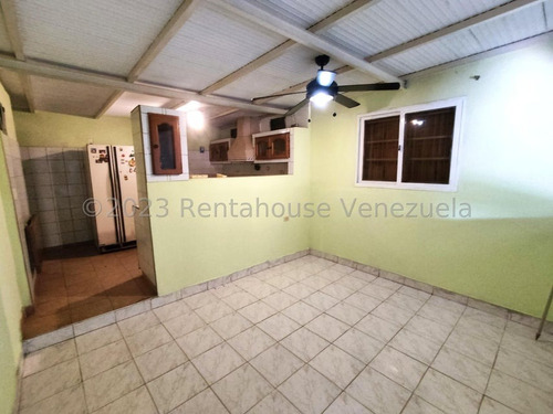 Imagen 10 de 24 de Casa En Alquiler En Parroquia Catedral Barquisimeto Lara / Código Flex 23-20748 / Asesor María Gabriela Algarra 0414-5156084