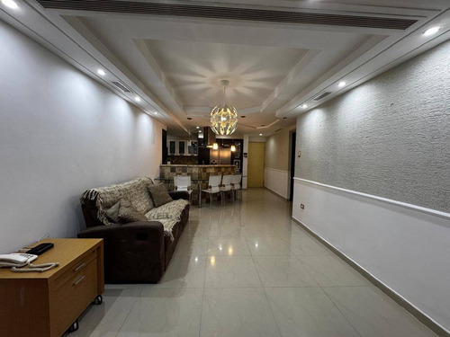 Venta Apartamento En Res. Trigal Country, Trigal Centro - Wc