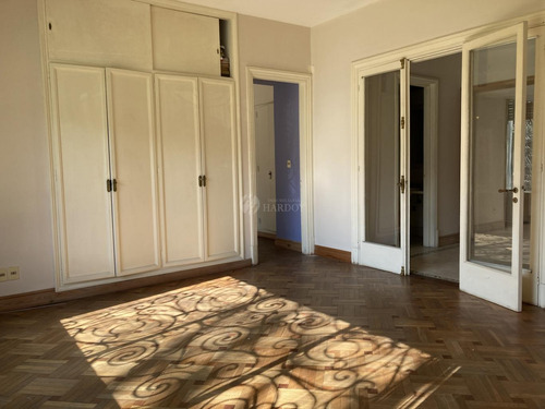 Alquiler Casa Oficina Carrasco Centrico Proximo Arocena 458 M2 Parking