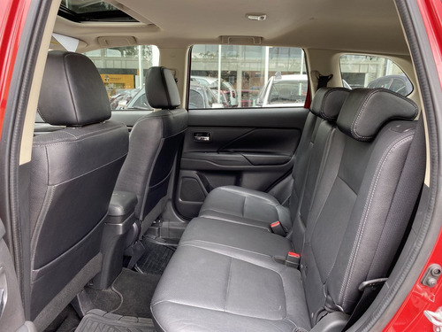 Mitsubishi Outlander At 2019 3000cc