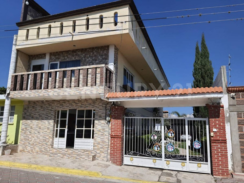 Casa En Venta En Villa San Lorenzo Chiautzingo, Chiautzingo, Puebla.