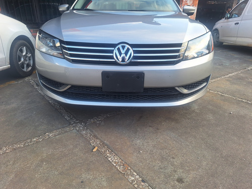 Volkswagen Passat 2.5 Confortline R 17 At