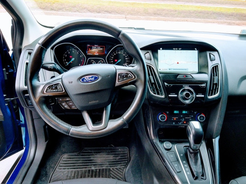 Imagen 6 de 11 de Ford Focus Iii 2.0 Sedan Titanium At6 2017
