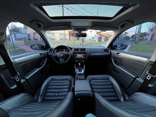 Imagen 6 de 16 de Volkswagen Vento 2012 2.0 Sportline Tsi 200cv Dsg