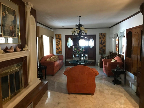 Imagen 15 de 30 de Hermosa Casa Con Excelente Ubicacion Y Acabados De Lujo