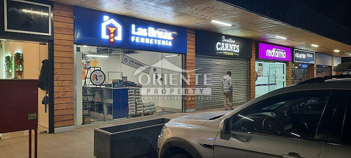 Excelente Inversion Local Strip Center Sta Filomena Chicureo