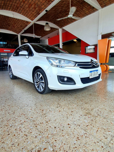 Imagen 2 de 11 de Citroën C4 Lounge 2017 1.6 Thp 165 At6 Shine