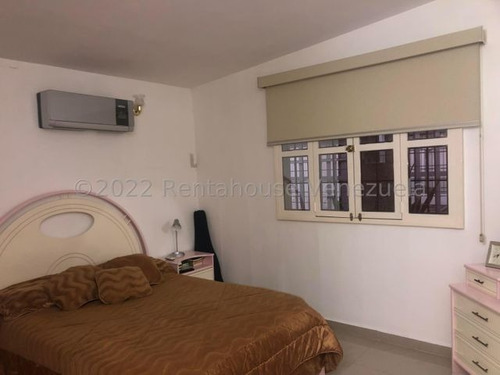Imagen 8 de 15 de Casa Quinta En Ev. Santos Michelena. Maracay. Codigo 22-19039 Yinett A.