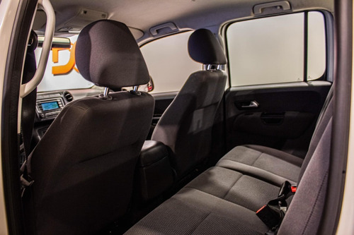 Imagen 10 de 13 de Vw Amarok Trendline 2.0 Tdi 4x4 91.000km 2015 Blanco