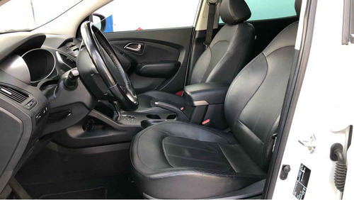 Imagen 10 de 15 de Hyundai Ix 35 2015 5p Limited Navi L4/2.0 Aut