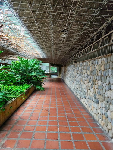 Imagen 3 de 30 de Vendo Apartamento 147m2 4h/3b/1pe Colinas De La California 8046