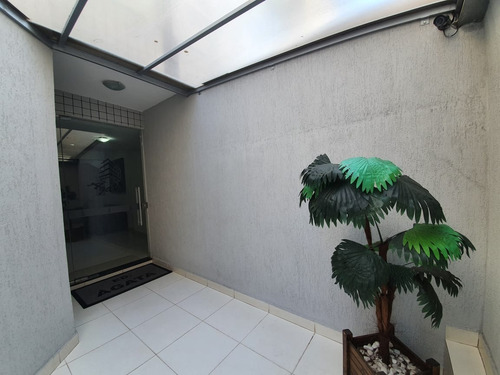 Excelente Cobertura De Três Quartos Com Elevador - 6632