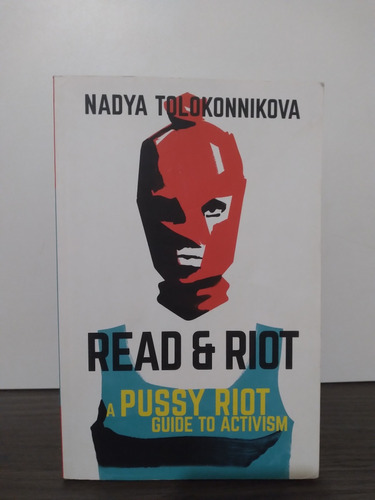 Livro Read & Riot 