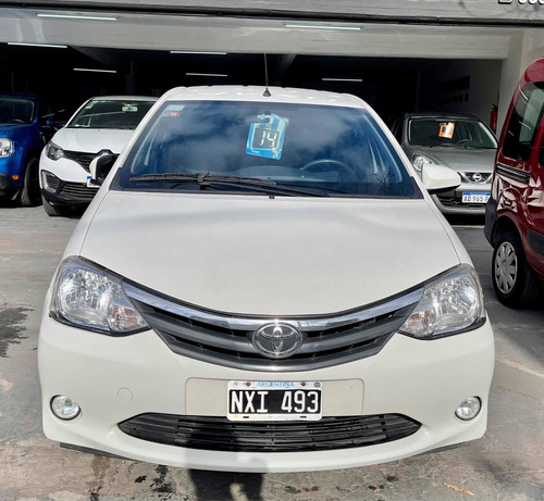 Imagen 3 de 20 de Toyota Etios 2014 1.5 Xls