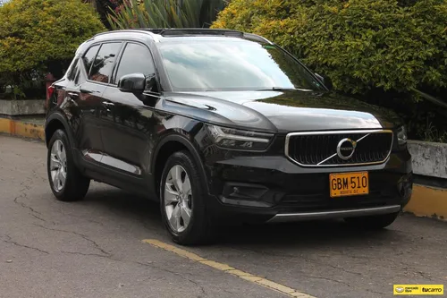 Volvo XC40 2.0 T4 FWD MOMENTUM II TP
