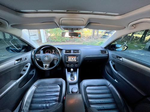 Imagen 13 de 15 de Volkswagen Vento 2.0 Sportline Tsi 200cv