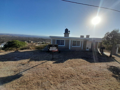 Se Vende Casa En Estancia Vieja De 3 Dormitorios