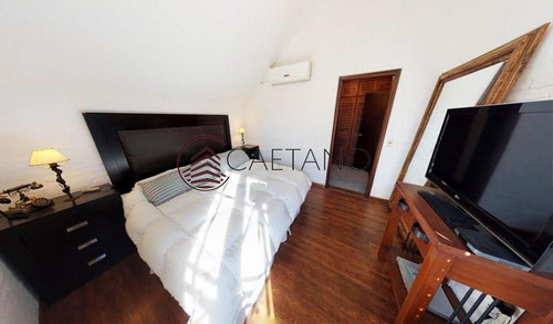 Hermosa Casa En Alquiler Anual. A Pasos Del Mar Y Muy Cerca De Playa Mansa.- Ref: 1330